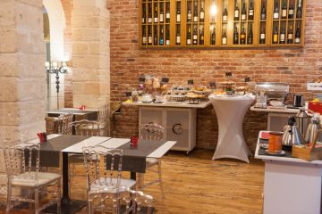 Ricca colazione a buffet a pochi passi dal residence - 47